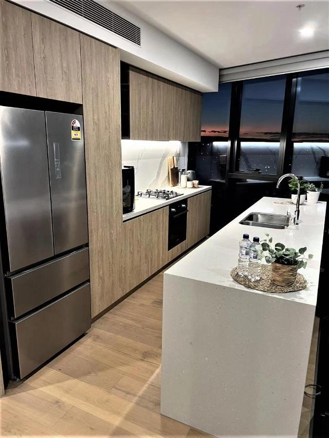 2 Bedroom Luxurious Family Apartment Next To Pacific Fair - Broadbeach Gold Coast Gc22 Eksteriør bilde