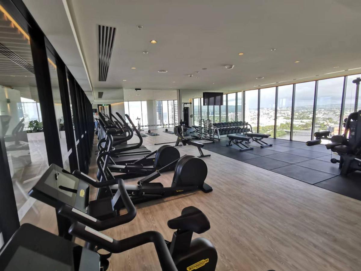 2 Bedroom Luxurious Family Apartment Next To Pacific Fair - Broadbeach Gold Coast Gc22 Eksteriør bilde