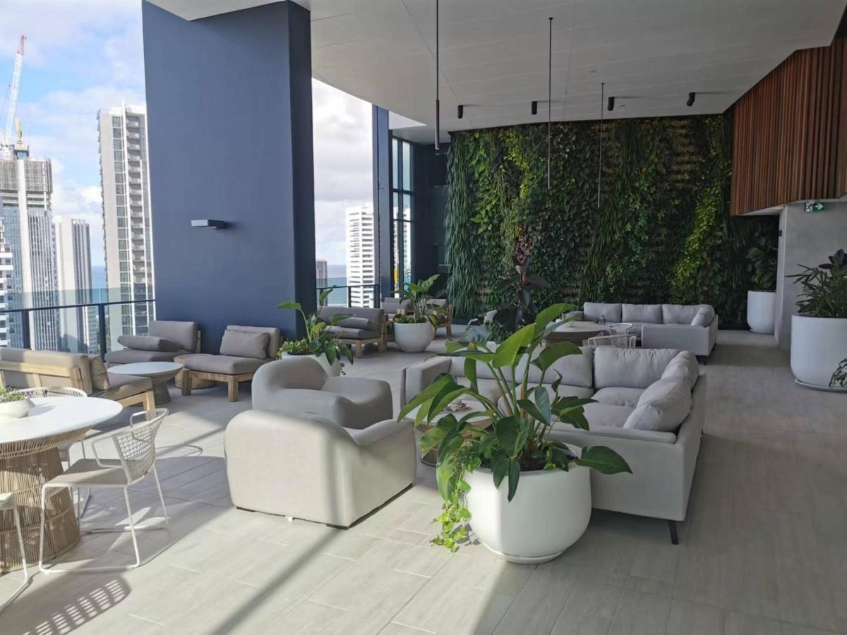 2 Bedroom Luxurious Family Apartment Next To Pacific Fair - Broadbeach Gold Coast Gc22 Eksteriør bilde