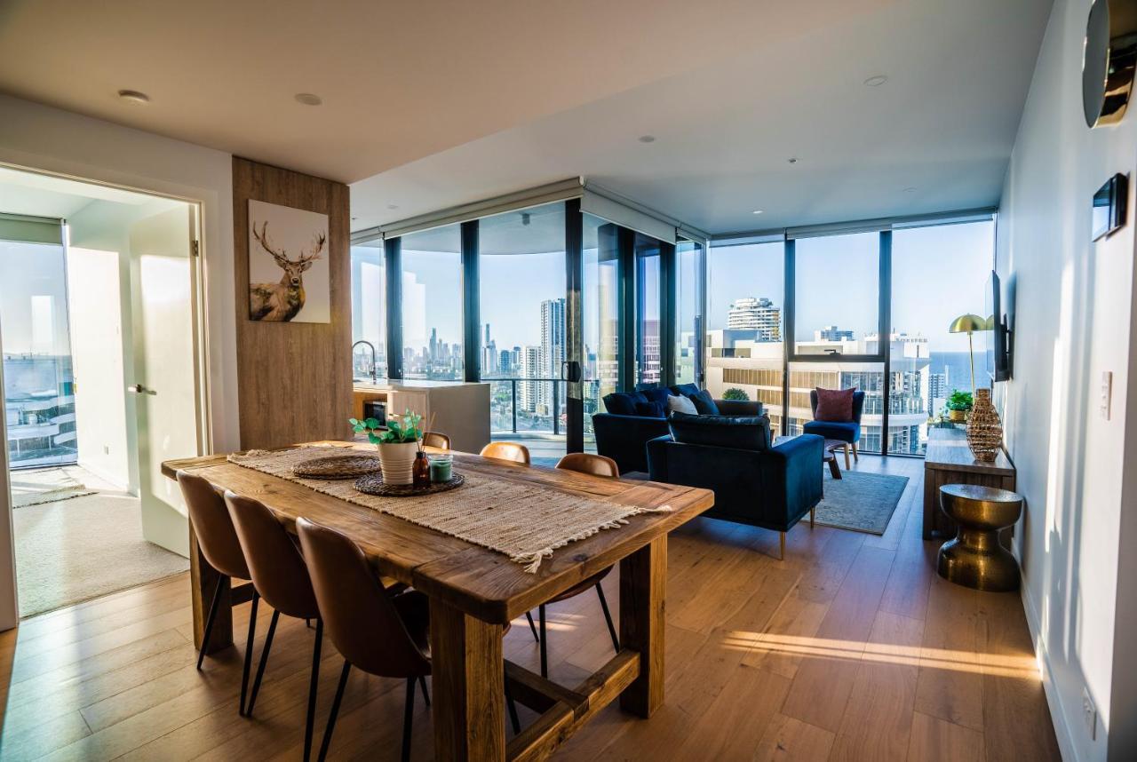 2 Bedroom Luxurious Family Apartment Next To Pacific Fair - Broadbeach Gold Coast Gc22 Eksteriør bilde