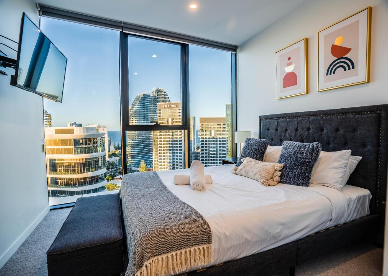 2 Bedroom Luxurious Family Apartment Next To Pacific Fair - Broadbeach Gold Coast Gc22 Eksteriør bilde