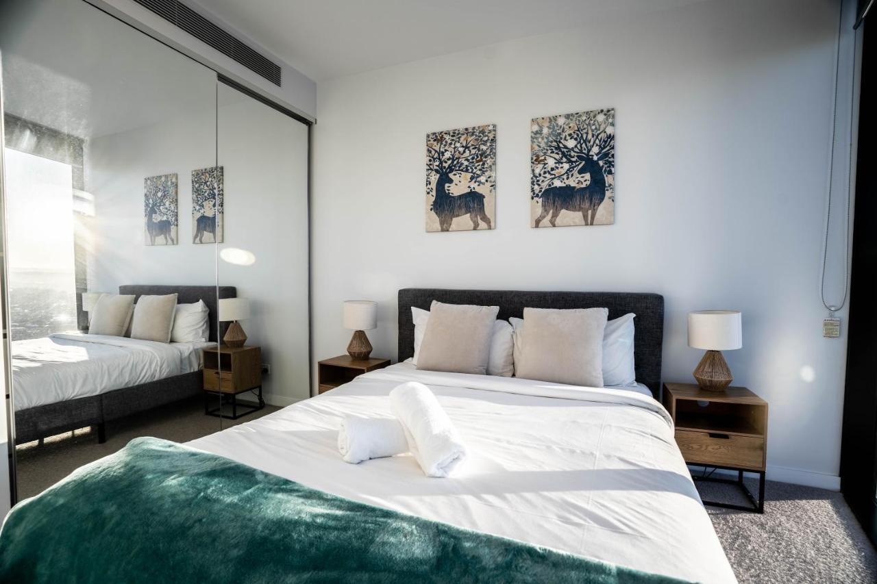 2 Bedroom Luxurious Family Apartment Next To Pacific Fair - Broadbeach Gold Coast Gc22 Eksteriør bilde